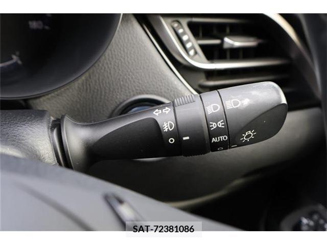 Toyota C-HR 2017-05 389947-16