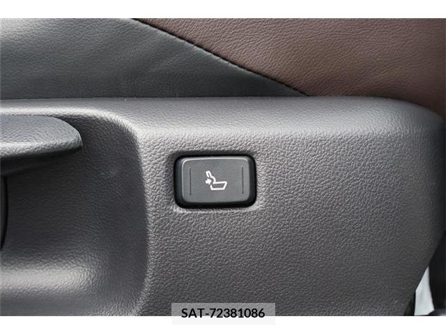 Toyota C-HR 2017-05 389947-24