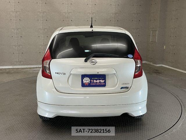 Nissan NOTE 2013-08 349087-5