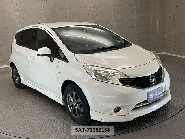 Nissan NOTE 2013-08 349087-4