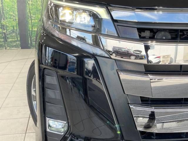 Toyota NOAH 2018-02 24389-13