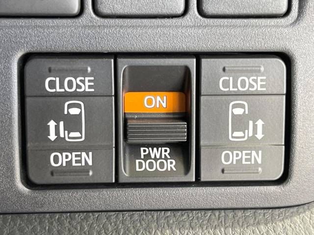 Toyota NOAH 2018-02 24389-5