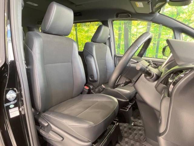 Toyota NOAH 2018-02 24389-8