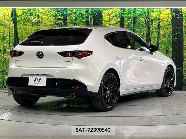 Mazda MAZDA3 2022-11 363289-17