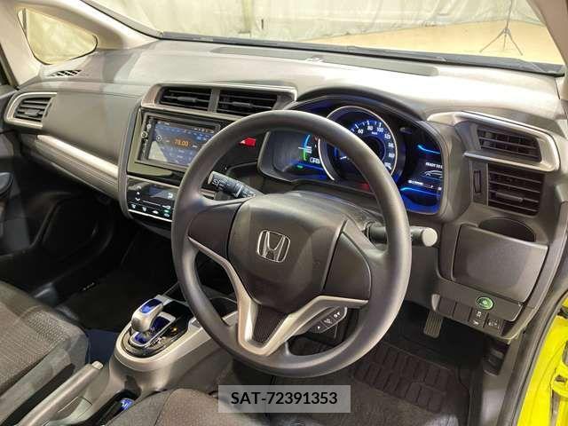 Honda FIT 2014-04 204558-12