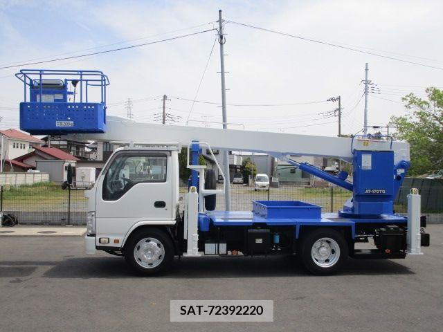 Isuzu ELF TRUCK 2013-03 296978-2