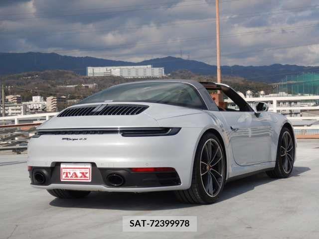 Porsche 911 2023-03 216322-6