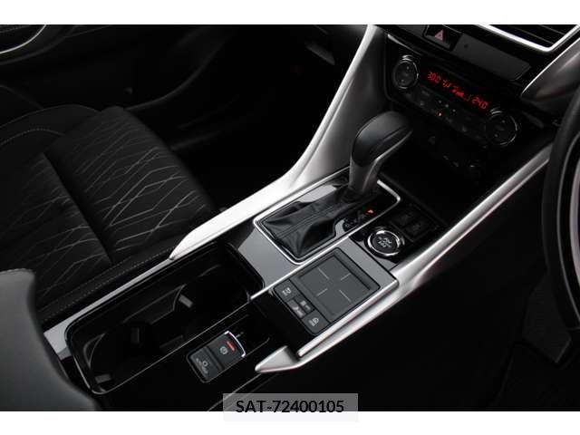 Mitsubishi ECLIPSE CROSS 2019-08 206711-6
