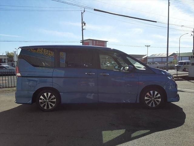 Nissan SERENA 2017-09 10367-3