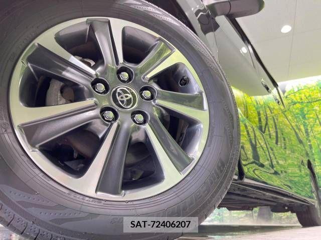 Toyota VOXY 2018-03 209577-14