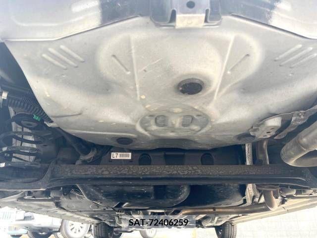 Toyota SPADE 2013-05 313678-18