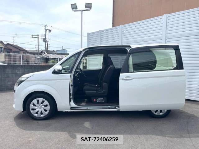 Toyota SPADE 2013-05 313678-15