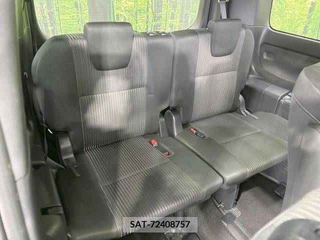 Toyota VOXY 2017-08 225088-10