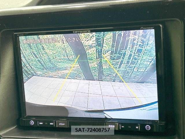 Toyota VOXY 2017-08 225088-5