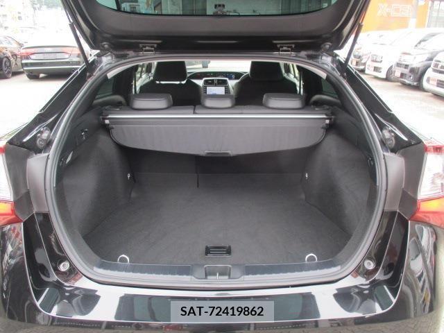 Toyota PRIUS 2022-01 322499-19