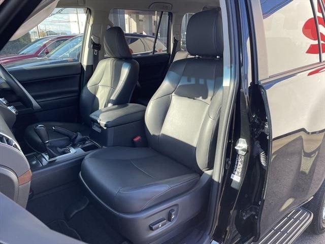 Toyota PRADO 2016-11 196770-21