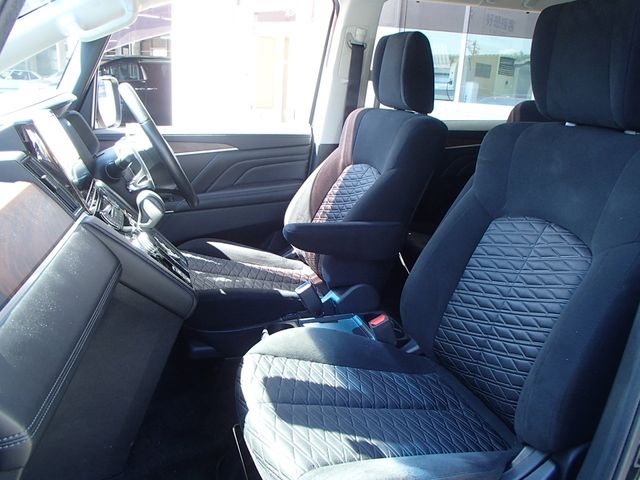 Mitsubishi DELICA D5 2019-03 191687-8