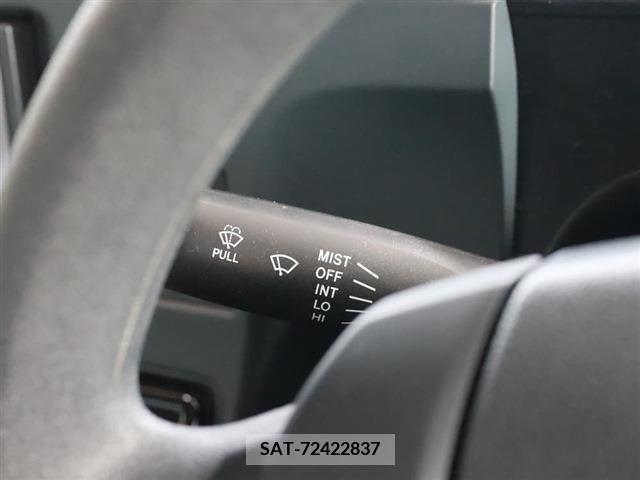 Toyota AQUA 2019-01 395666-25