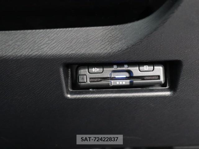 Toyota AQUA 2019-01 395666-8