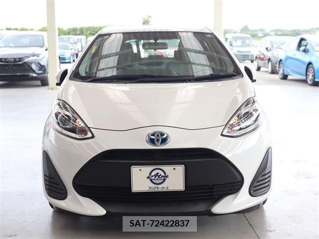 Toyota AQUA 2019-01 395666-18