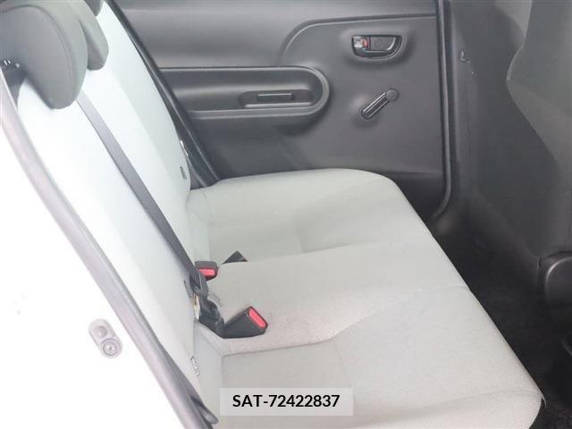 Toyota AQUA 2019-01 395666-12