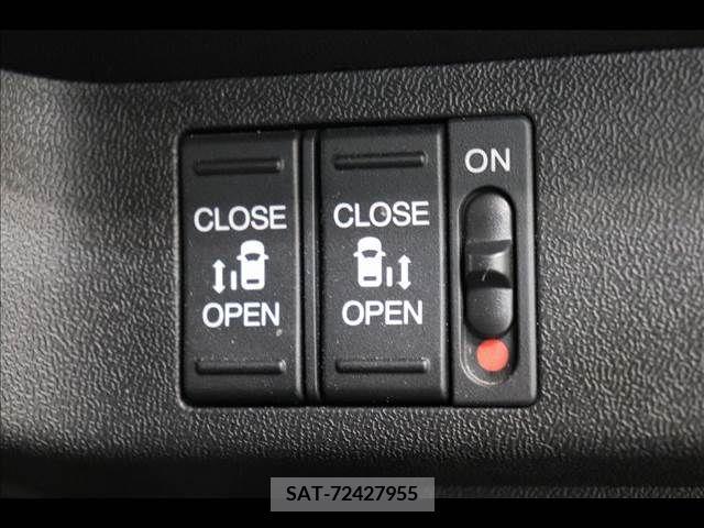 Honda e 2017-02 212944-5