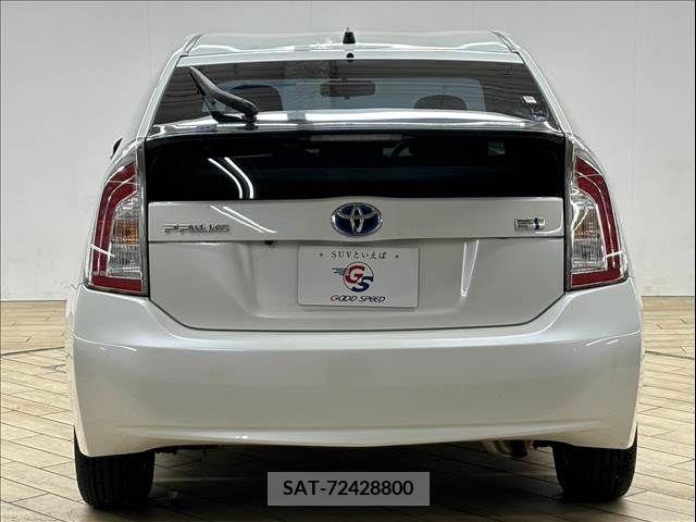 Toyota PRIUS 2012-11 375361-18