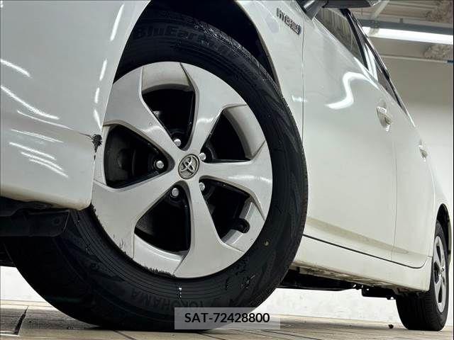 Toyota PRIUS 2012-11 375361-10