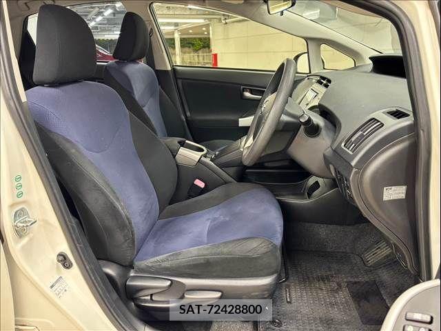 Toyota PRIUS 2012-11 375361-7