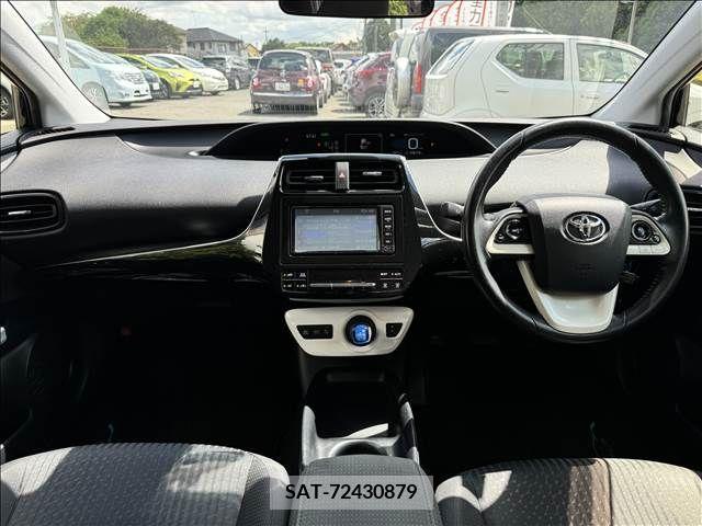 Toyota PRIUS 2016-11 393410-1