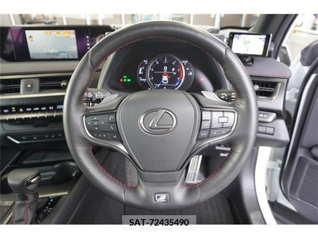 Lexus UX 2019-04 354123-11
