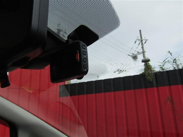 Nissan NOTE 2017-04 6874-16