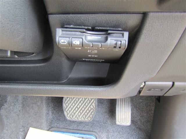 Nissan NOTE 2017-04 6874-15