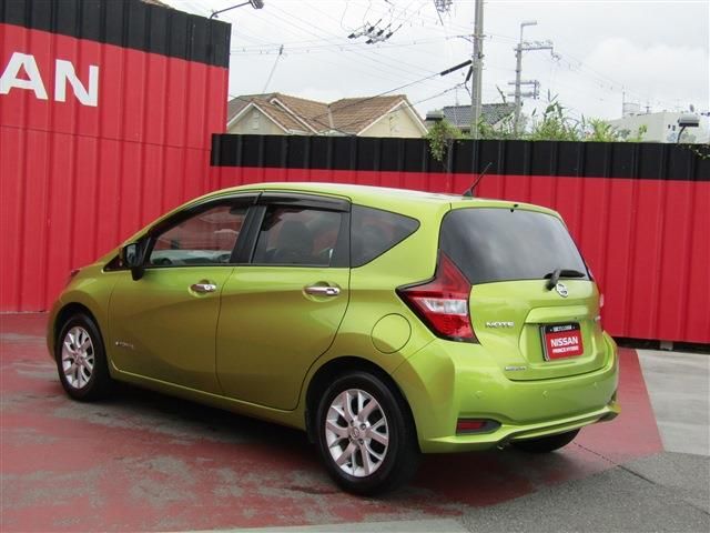 Nissan NOTE 2017-04 6874-1