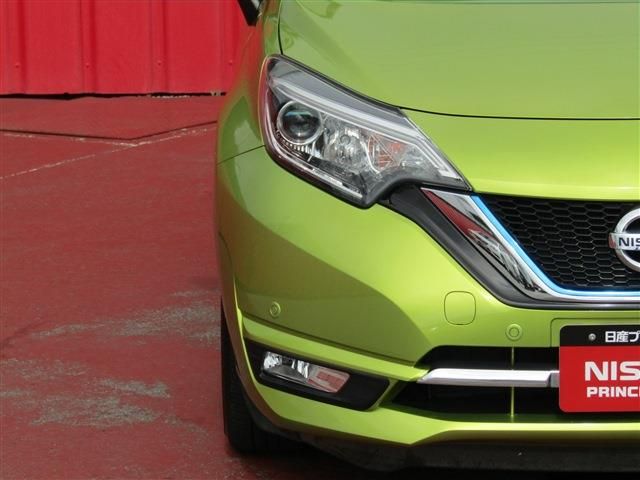 Nissan NOTE 2017-04 6874-23