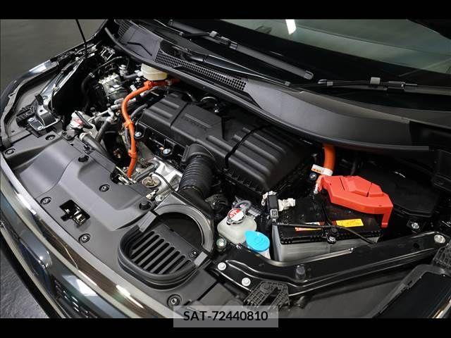 Honda e 2023-10 254618-19