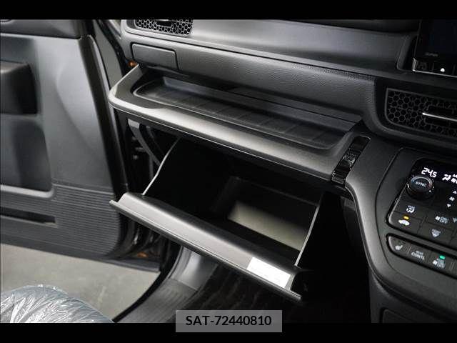 Honda e 2023-10 254618-12
