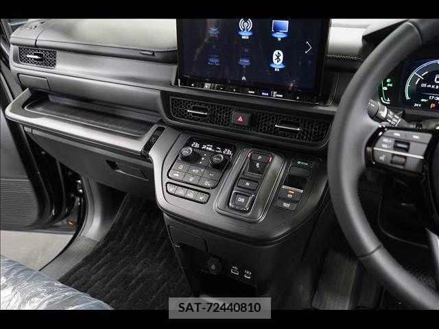 Honda e 2023-10 254618-11