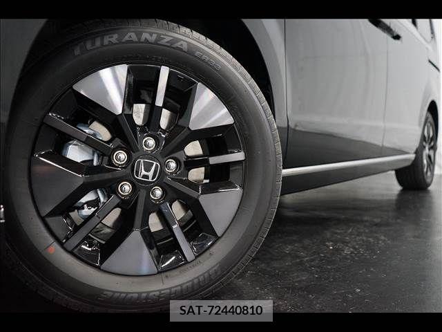 Honda e 2023-10 254618-3