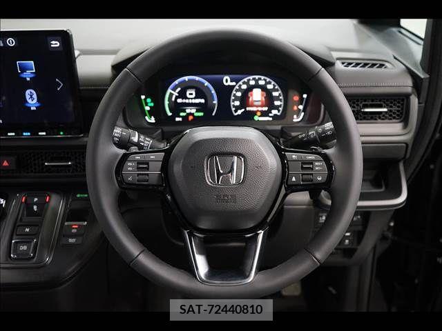 Honda e 2023-10 254618-9