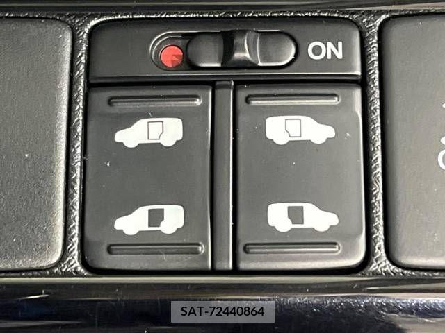 Honda STEP WGN 2011-11 324616-2