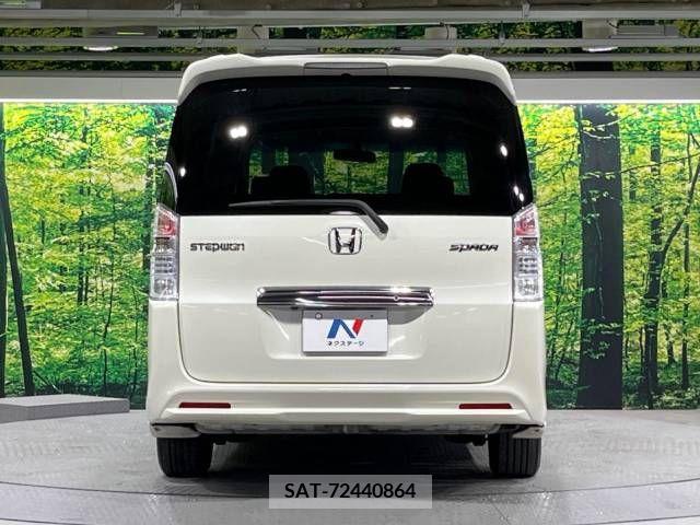 Honda STEP WGN 2011-11 324616-16