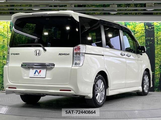 Honda STEP WGN 2011-11 324616-18