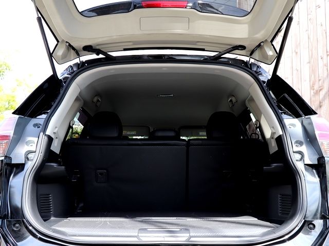 Nissan X-TRAIL 2016-05 3547-27