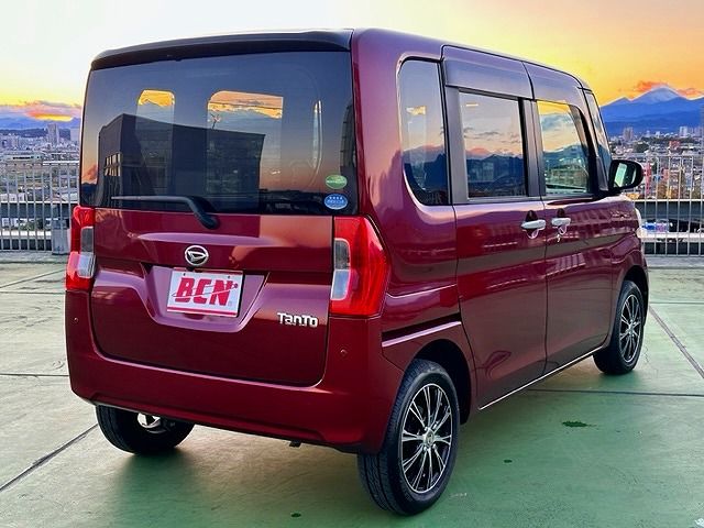 Daihatsu TANTO 2018-10 187487-2