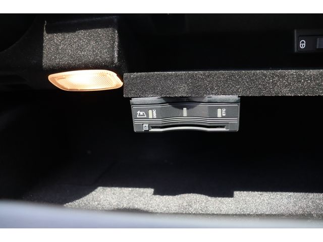 Mercedes Benz C-CLASS 2017-01 23971-10