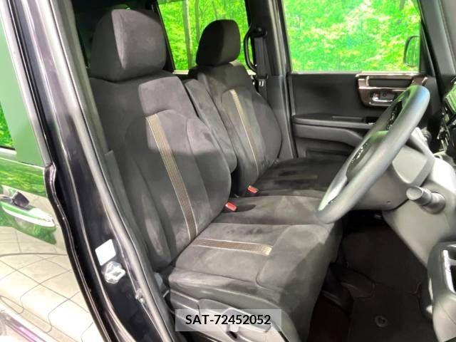 Honda N BOX CUSTOM 2018-02 330067-8
