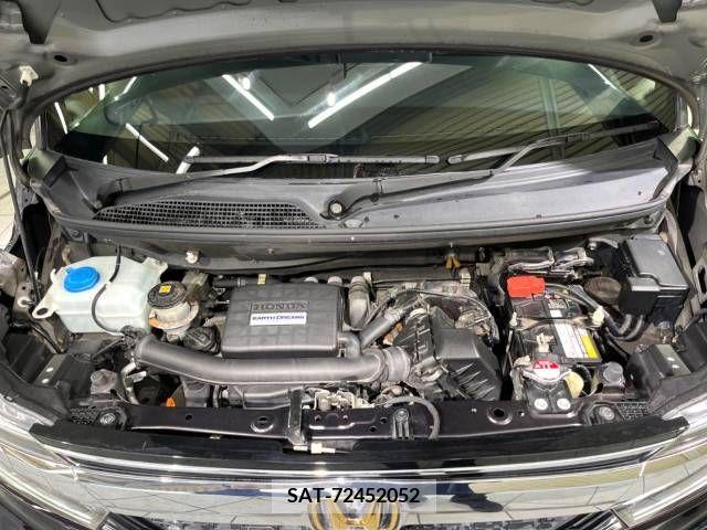 Honda N BOX CUSTOM 2018-02 330067-18
