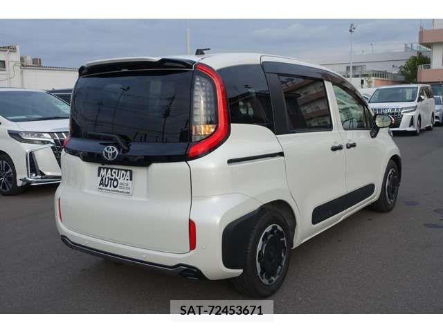 Toyota SIENTA 2022-11 285070-6