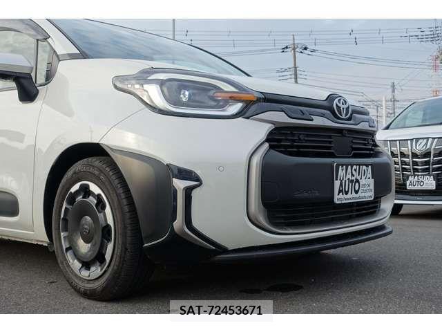 Toyota SIENTA 2022-11 285070-17